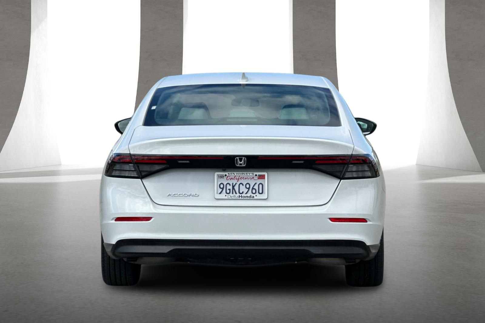 Certified 2023 Honda Accord EX image 5