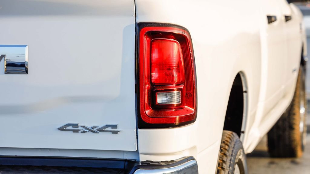 New 2026 RAM 2500 Big Horn AWD/4WD image 10