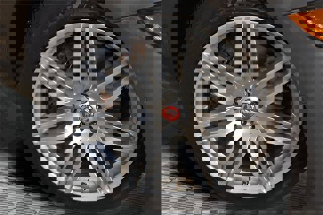 Used 2018 Jaguar XJ L Portfolio image 28