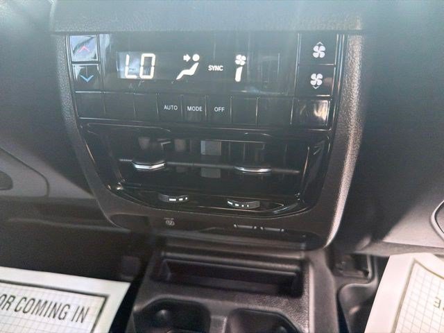 Used 2021 Jeep Grand Cherokee L Laredo AWD/4WD image 22