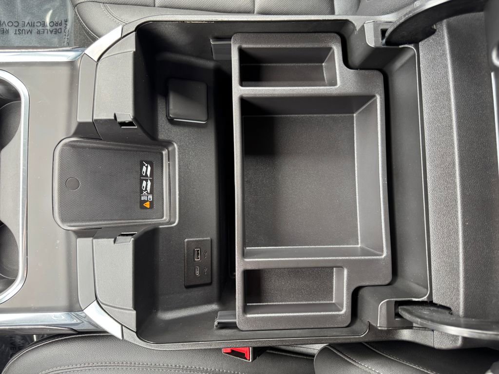 Used 2025 Chevrolet Silverado 3500 LTZ w/ LTZ Premium Package image 38