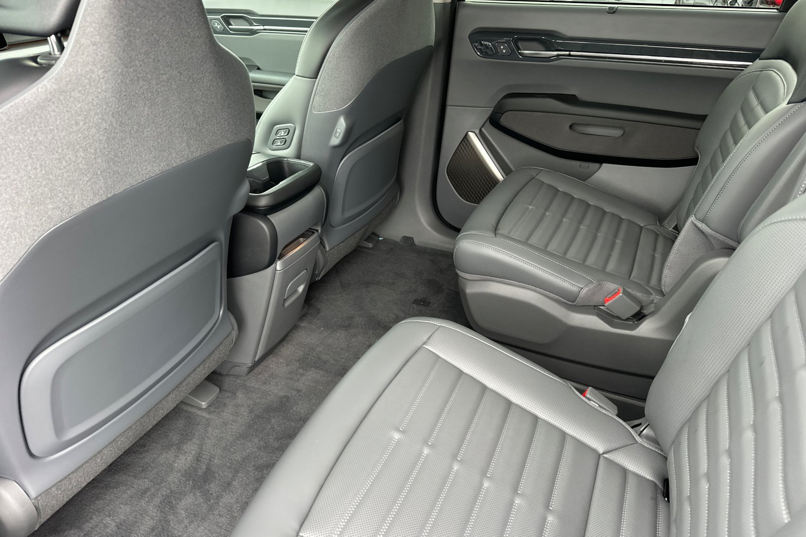 New 2026 Kia EV9 Land AWD/4WD image 12