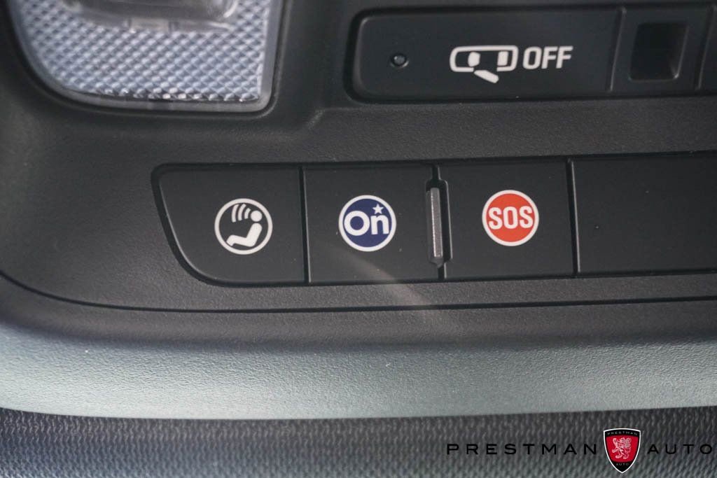 Used 2022 Chevrolet Traverse Premier w/ Redline Edition image 32