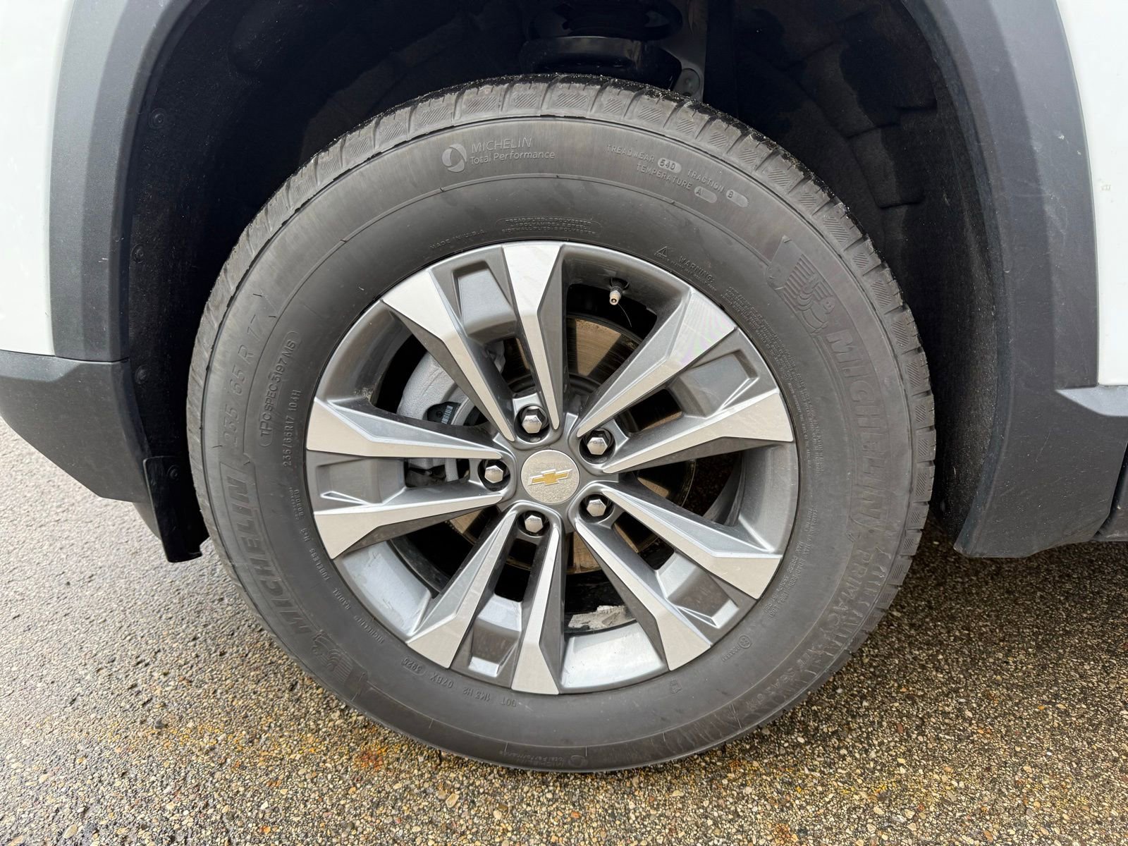 Used 2026 Chevrolet Equinox LT image 7