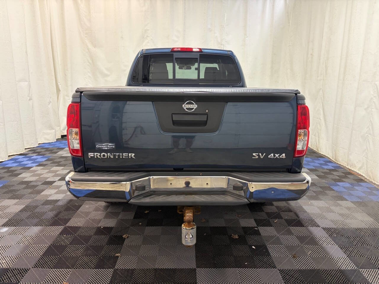 Used 2014 Nissan Frontier SV AWD/4WD image 7