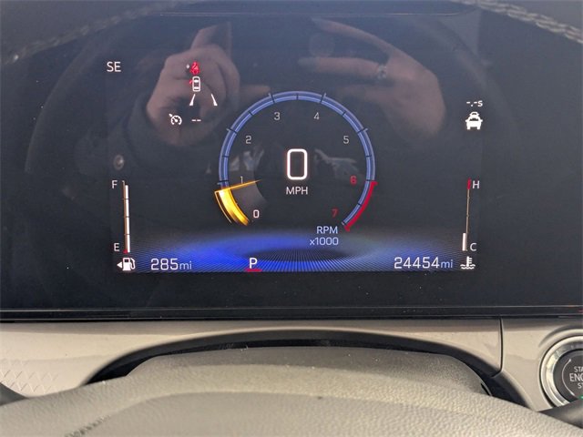 Used 2025 Chevrolet Trax LT w/ LT Convenience Package image 17