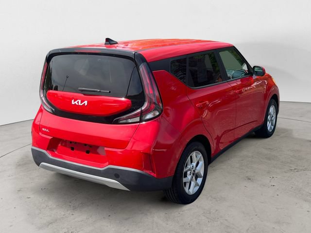 Used 2023 Kia Soul LX w/ LX Technology Package FWD image 5