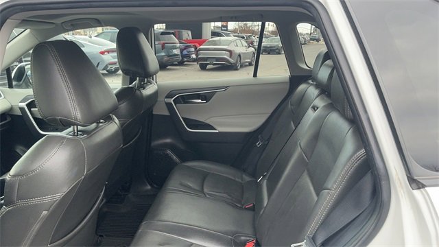 Used 2022 Toyota RAV4 XLE image 30