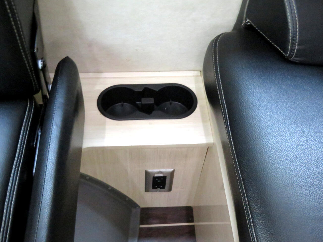 Used 2014 Mercedes-Benz Sprinter 3500 image 71
