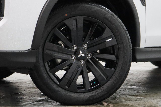 New 2026 Mitsubishi Outlander Sport LE AWD/4WD image 3