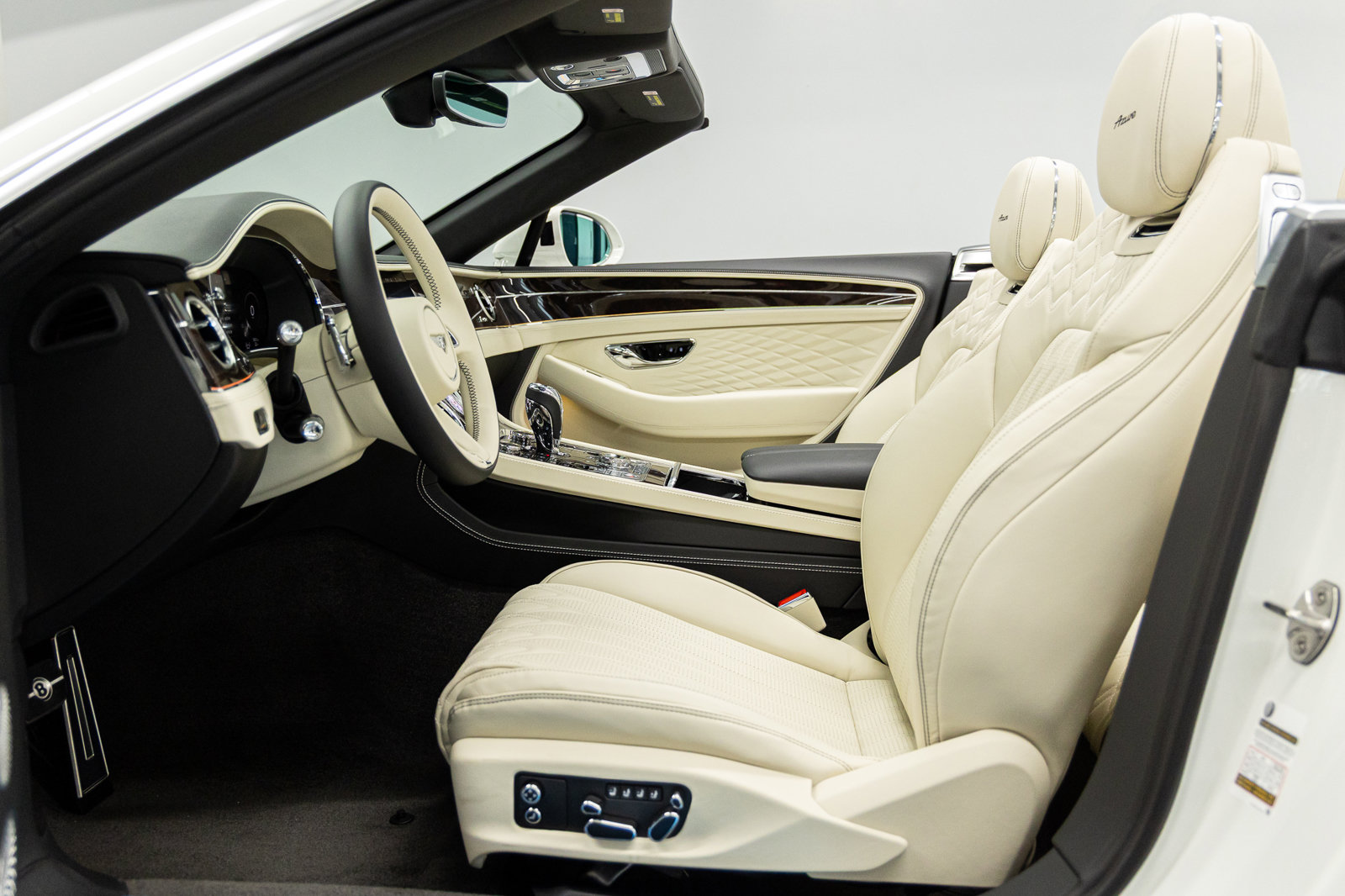 New 2026 Bentley Continental GT Azure AWD/4WD image 33