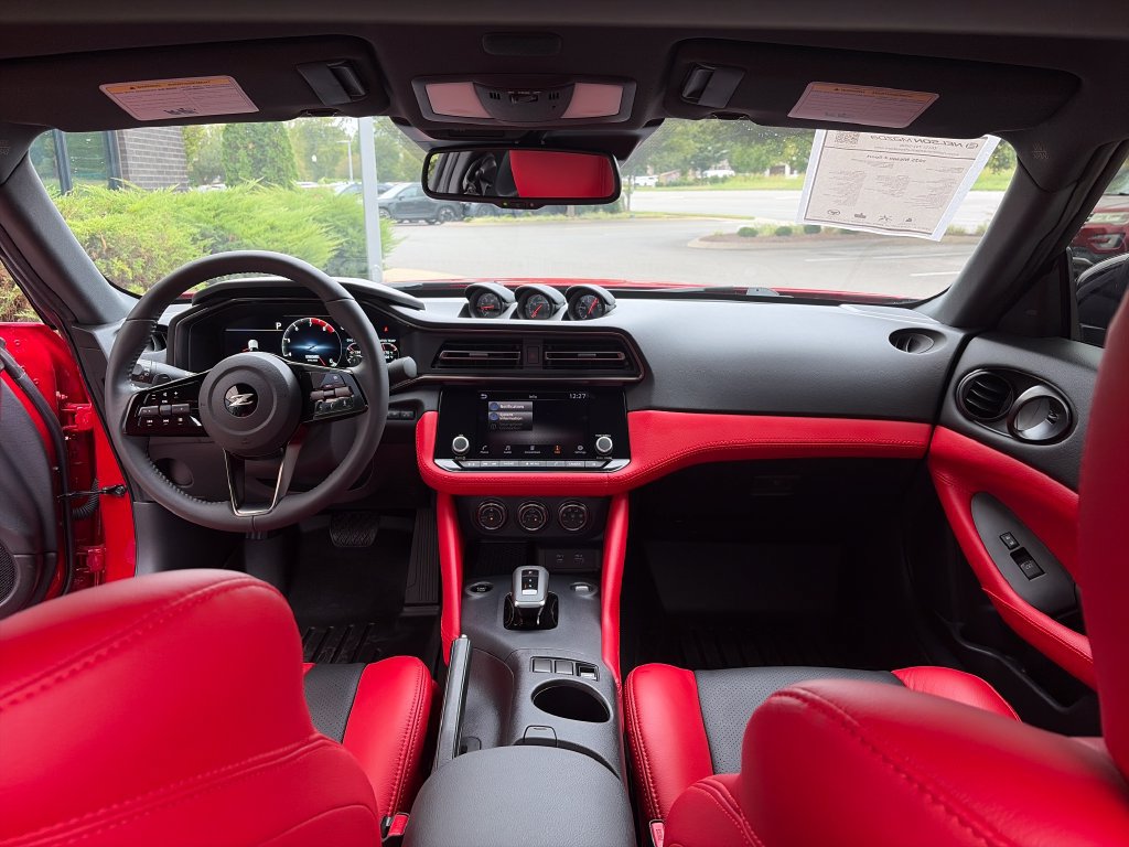 Used 2025 Nissan Z Sport w/ Floor Mat Package RWD image 25