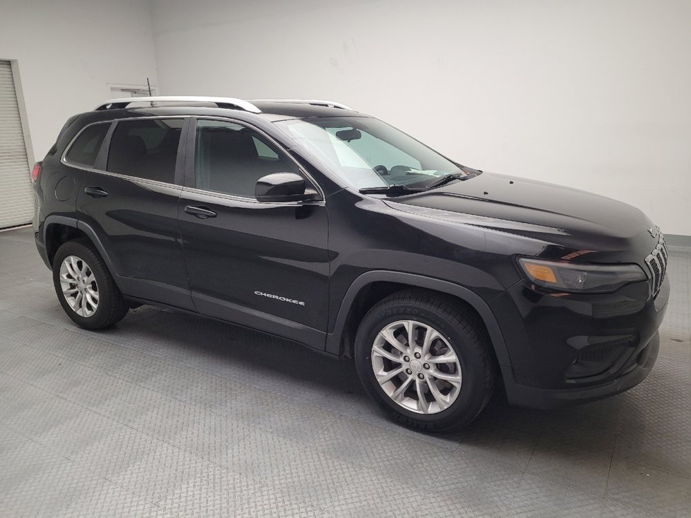 Used 2019 Jeep Cherokee Latitude w/ Popular Appearance Group image 11