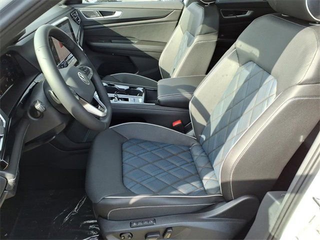 New 2026 Volkswagen Atlas Cross Sport SEL Premium R-Line image 10