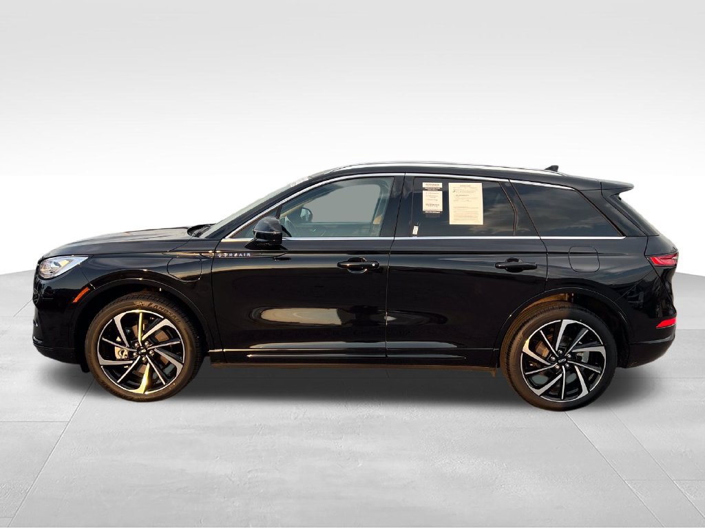 Used 2024 Lincoln Corsair Grand Touring w/ Equipment Group 301A AWD/4WD image 2