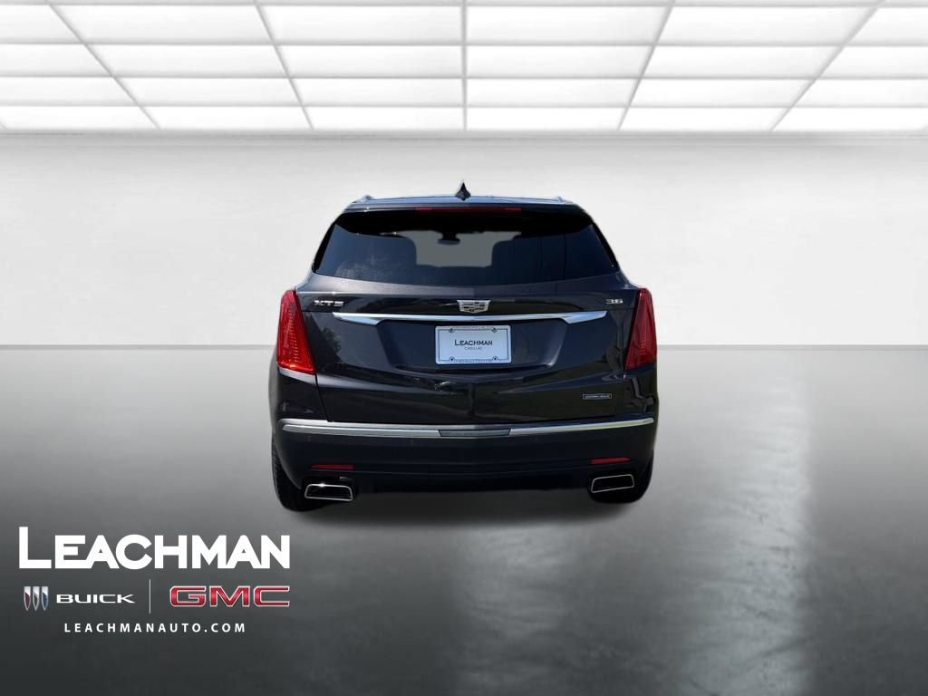 Used 2018 Cadillac XT5 Luxury w/ Driver Awareness Package FWD image 4