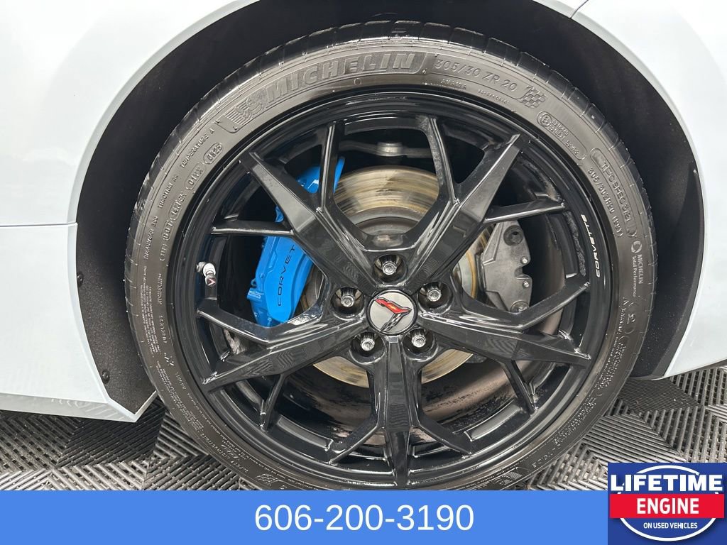 Used 2021 Chevrolet Corvette Stingray Premium Conv w/ Z51 Performance Package image 11