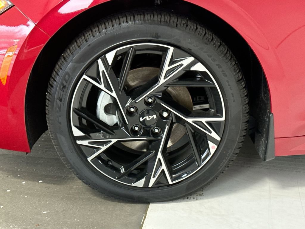 Used 2025 Kia K5 GT-Line w/ GT-Line Premium Package image 11