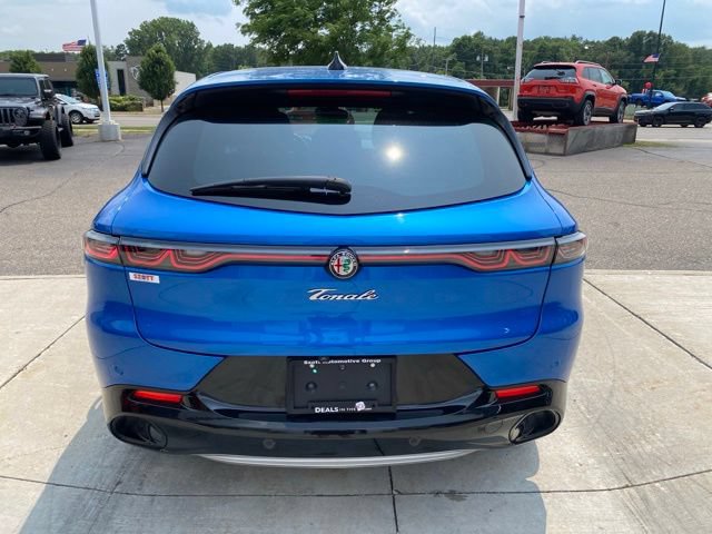 Used 2024 Alfa Romeo Tonale Ti AWD/4WD image 4