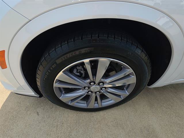 Used 2025 Cadillac XT6 Premium Luxury FWD image 10