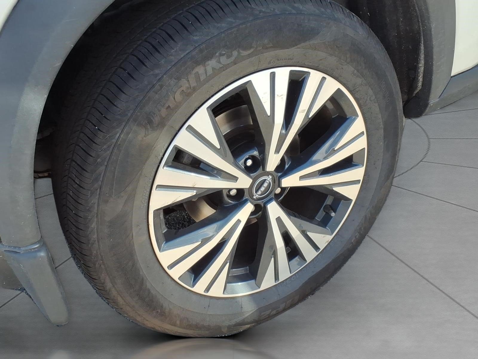 Used 2023 Nissan Rogue SV w/ SV Premium B Package AWD/4WD image 5