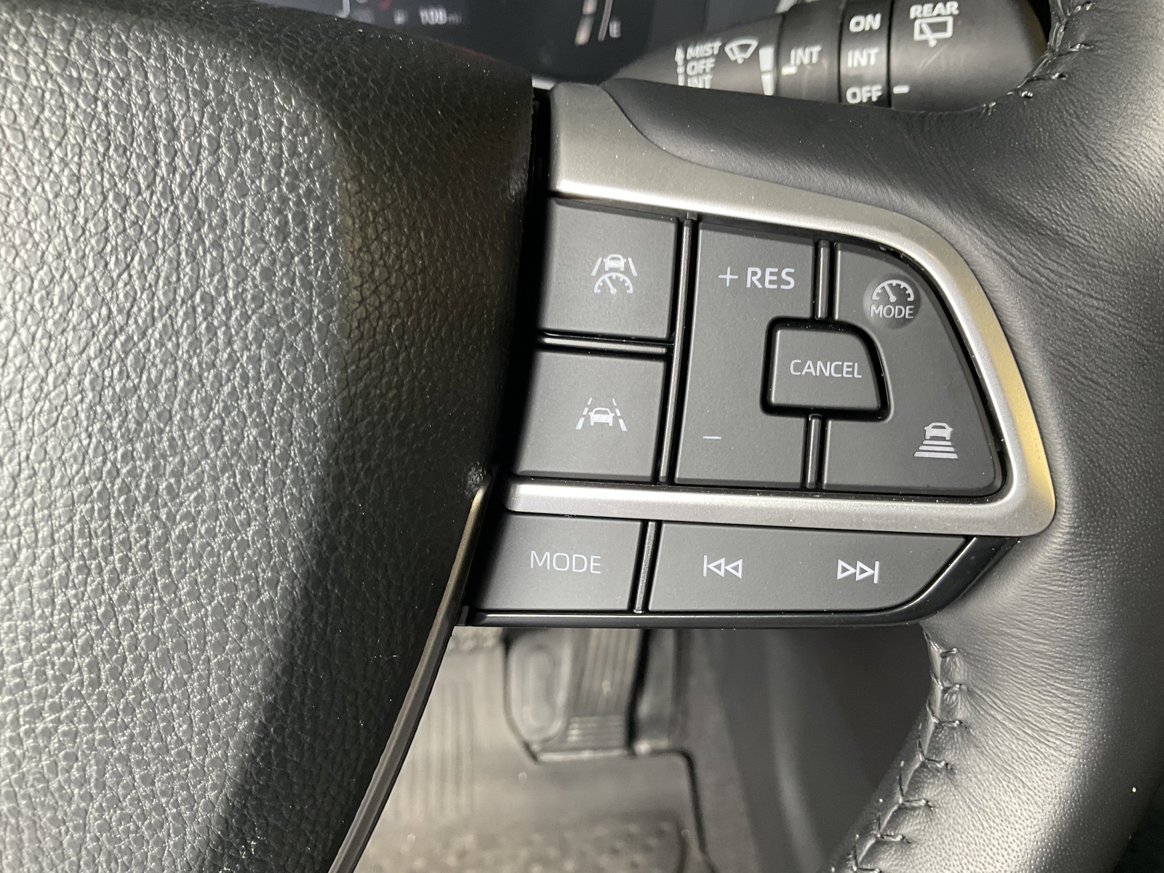 Used 2024 Toyota Grand Highlander XLE image 33