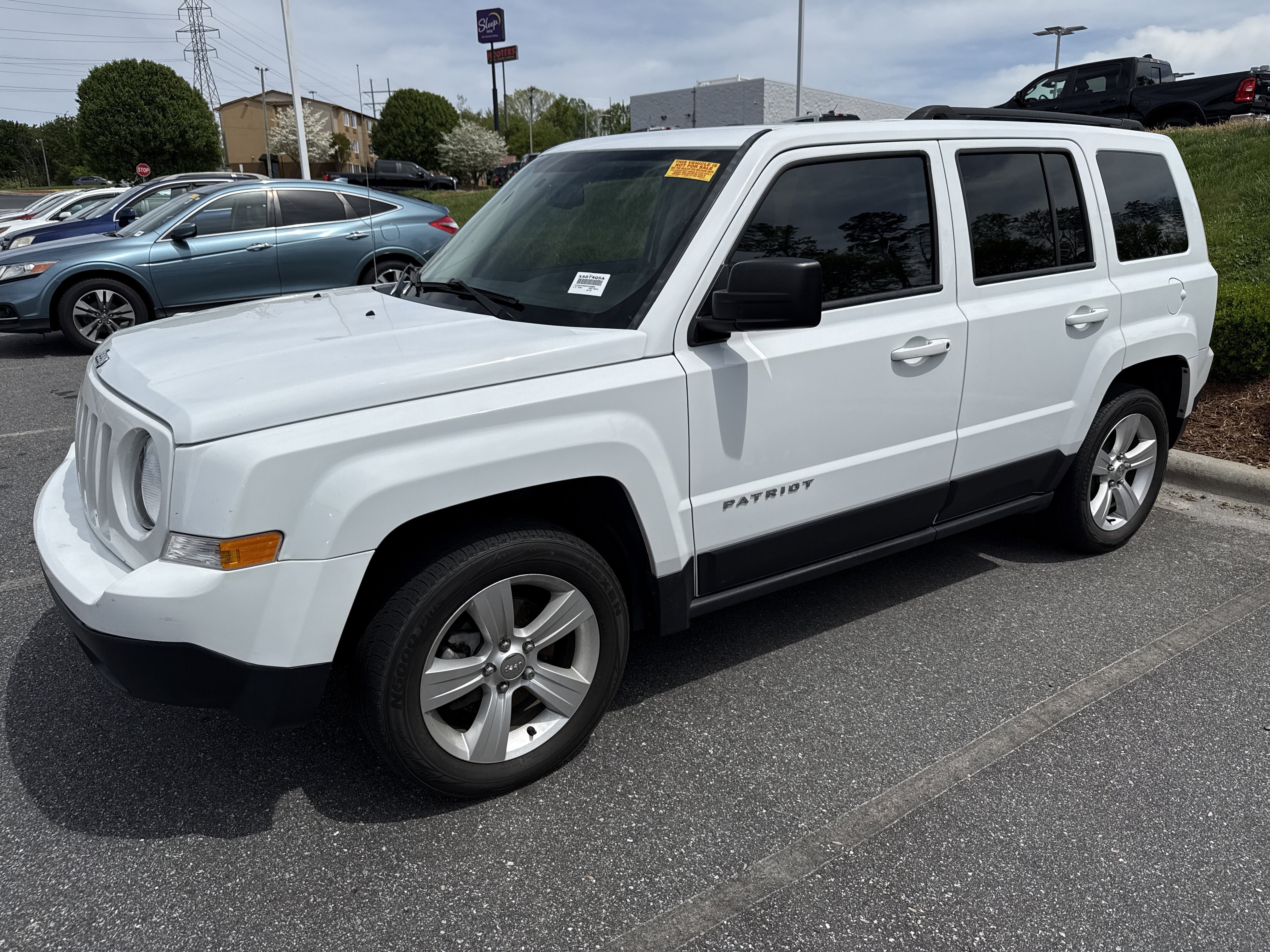 Used 2015 Jeep Patriot Latitude w/ Sun/Sound Group image 5