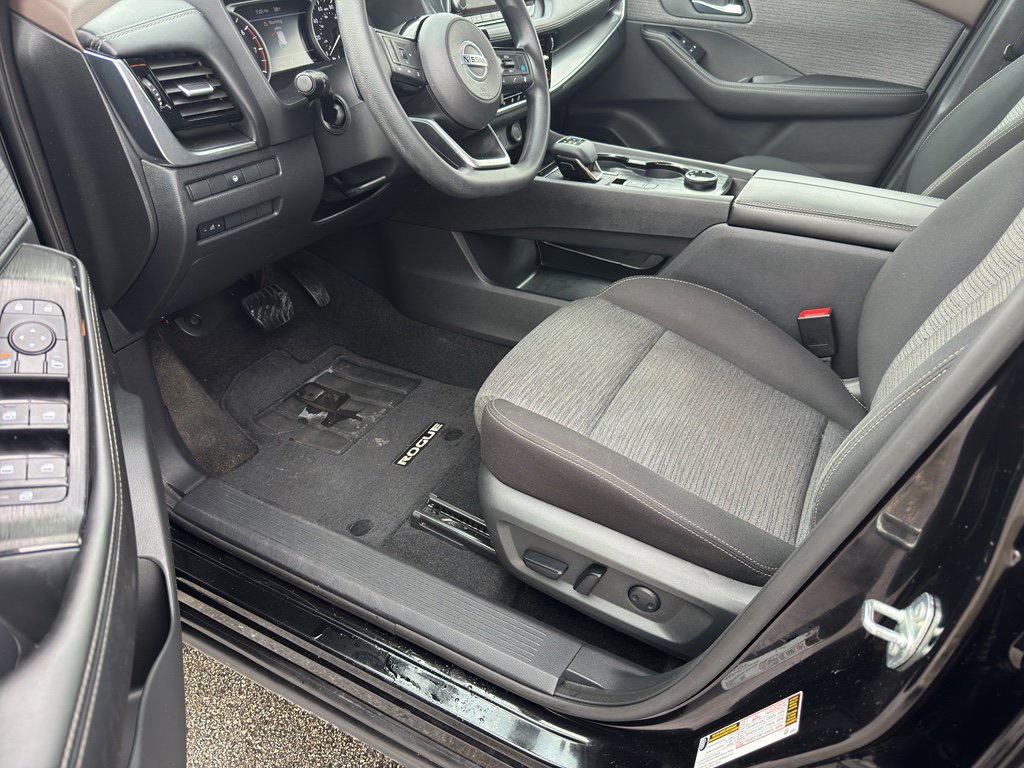 Used 2021 Nissan Rogue SV image 23