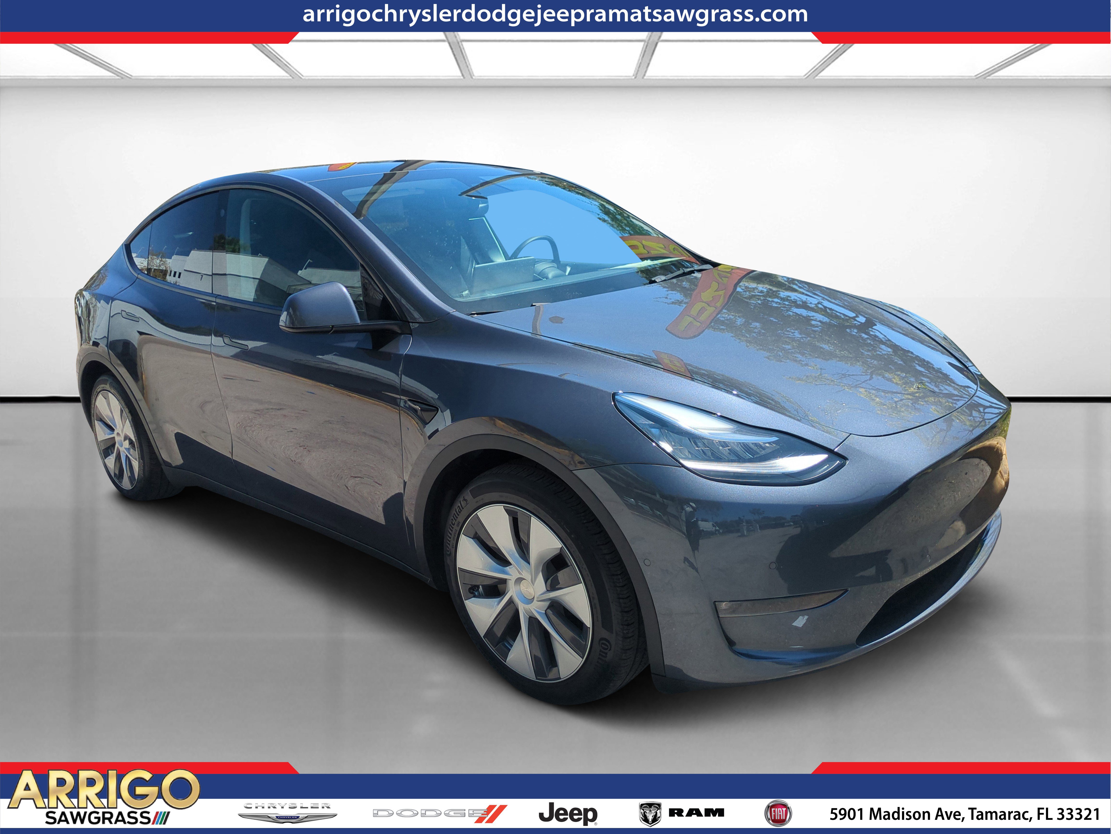 Used 2021 Tesla Model Y Long Range image 1