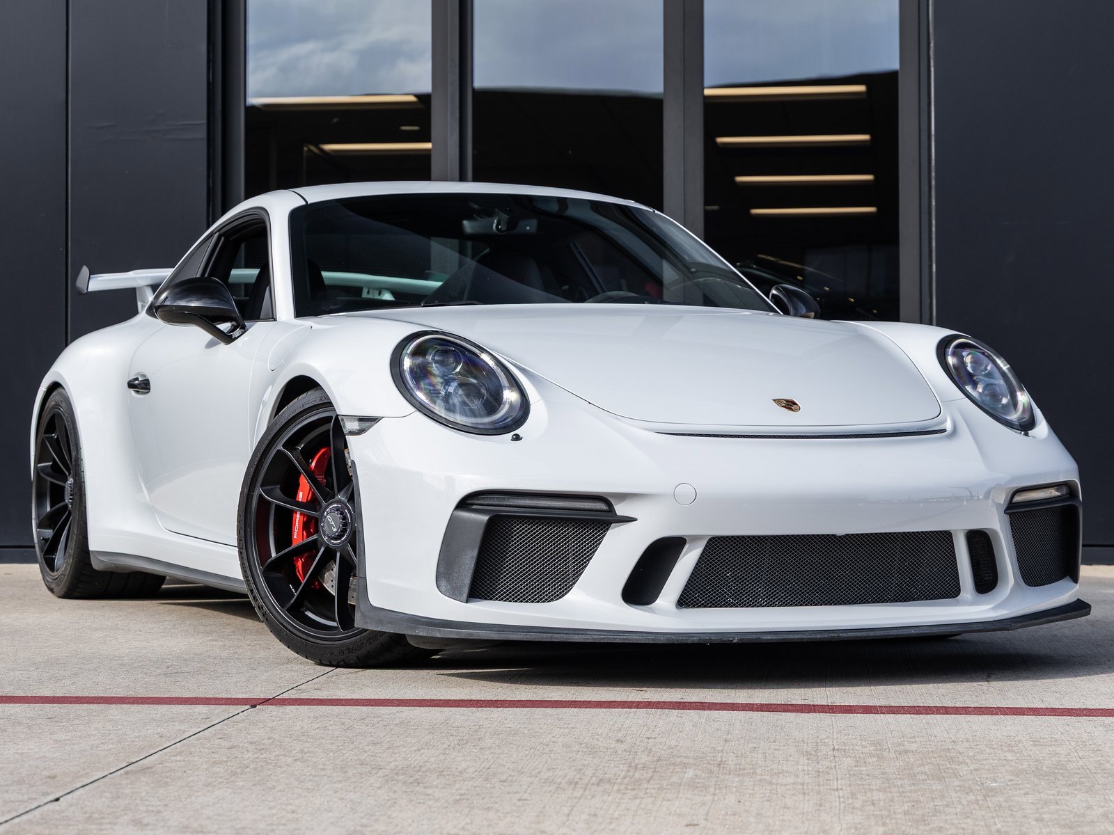 Used 2018 Porsche 911 GT3 image 6