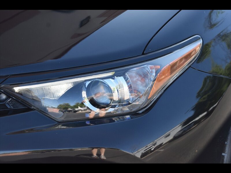 Used 2017 Toyota Corolla iM image 41