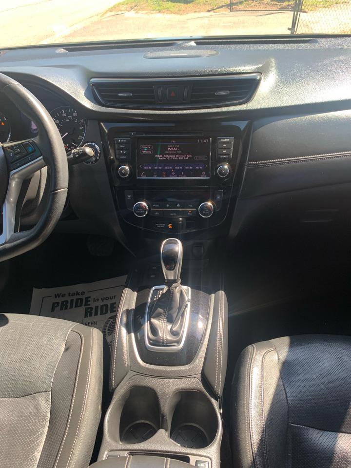 Used 2020 Nissan Rogue SL w/ Premium Package image 11