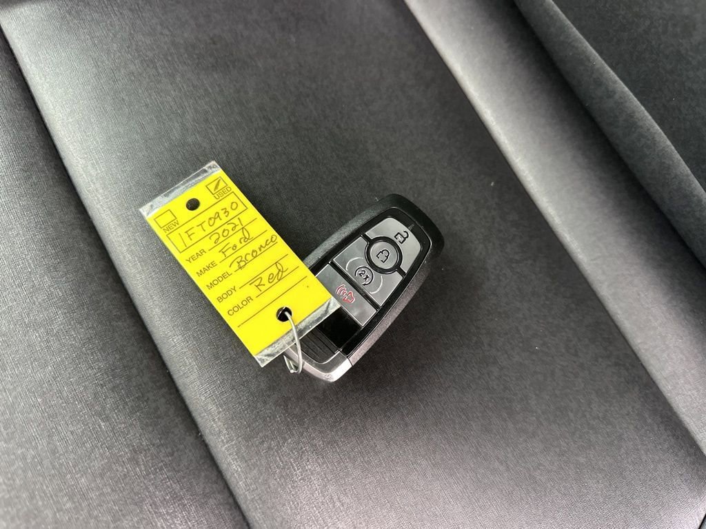 Used 2021 Ford Bronco Badlands image 33