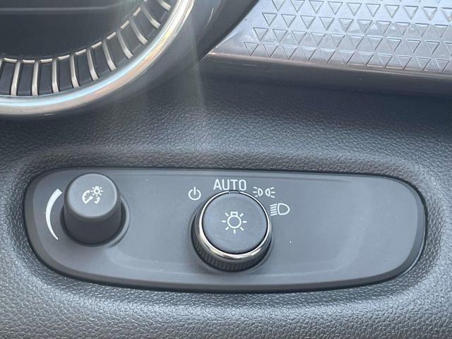 Used 2024 Chevrolet Trax ACTIV FWD image 24