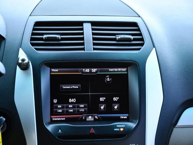 Used 2015 Ford Explorer XLT w/ Equipment Group 202B image 24