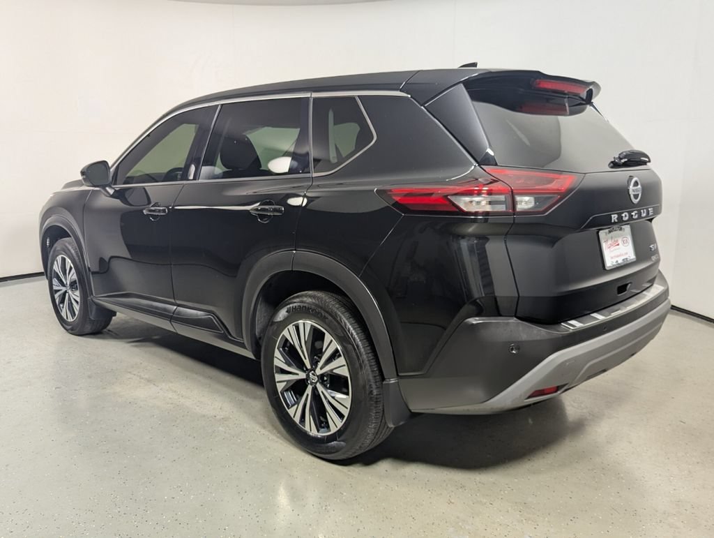 Used 2021 Nissan Rogue SV FWD image 5