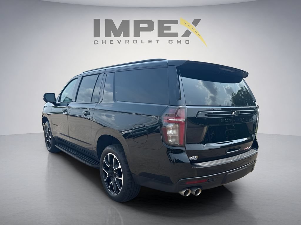 Used 2023 Chevrolet Suburban RST w/ Sport Performance Package AWD/4WD image 3