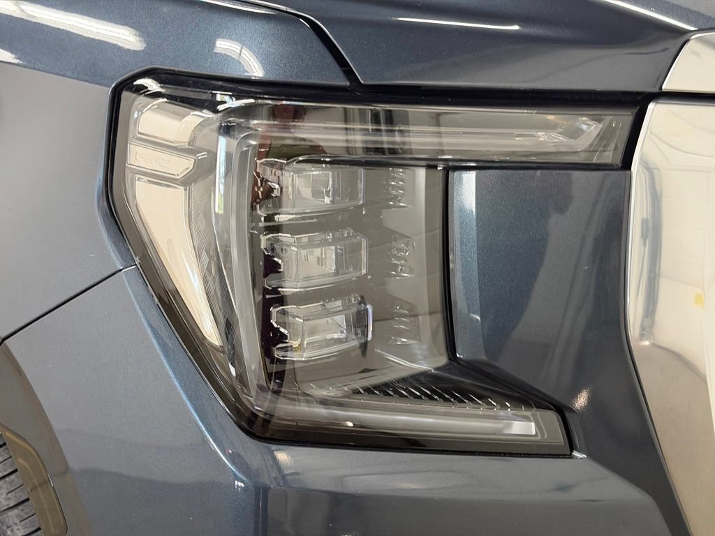 Certified 2021 GMC Yukon XL Denali w/ Advanced Technology Package AWD/4WD image 19
