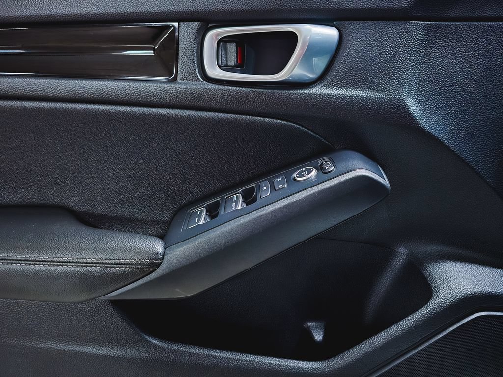 Used 2024 Honda Civic EX-L image 16