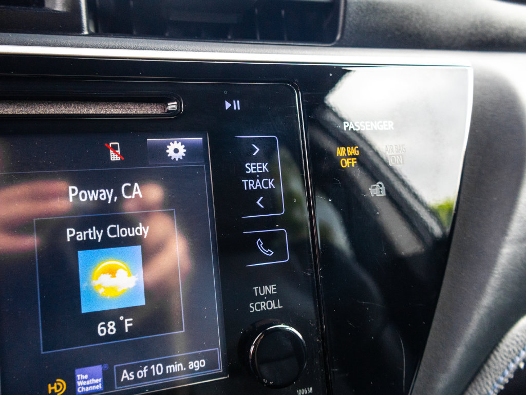 Used 2017 Toyota Corolla XSE w/ Protection Package FWD image 29