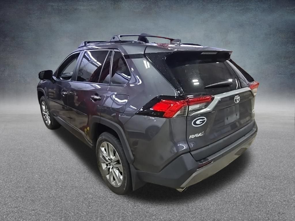 Used 2020 Toyota RAV4 Limited AWD/4WD image 6