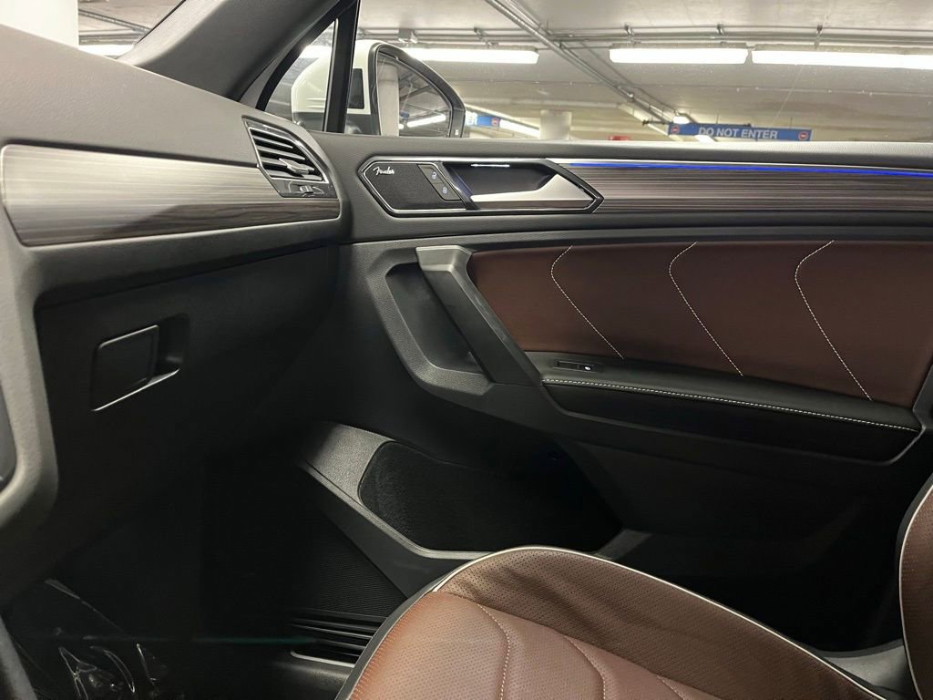 Used 2024 Volkswagen Tiguan SEL R-Line image 30