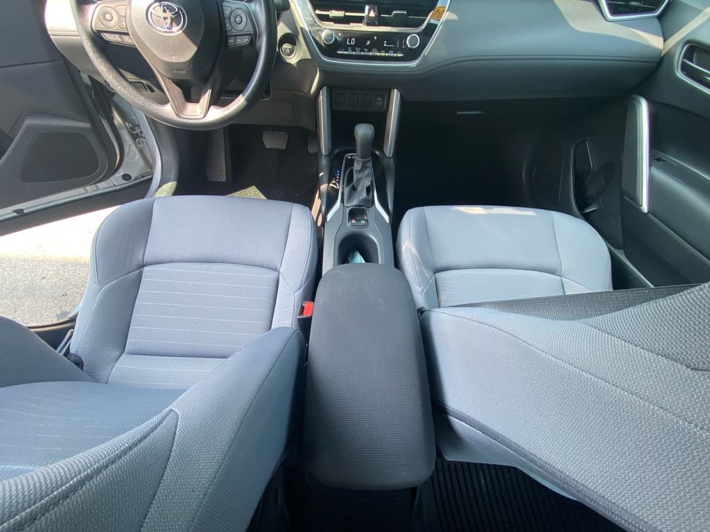 Used 2024 Toyota Corolla Cross AWD Hybrid image 11