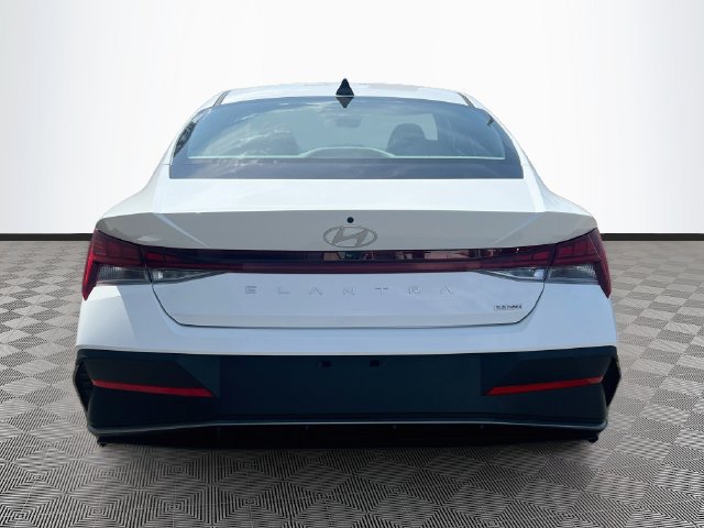 New 2026 Hyundai Elantra Hybrid FWD image 6