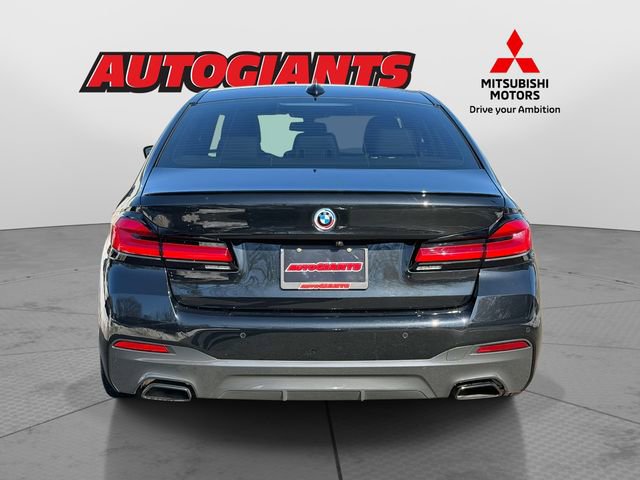 Used 2023 BMW 530e xDrive w/ Executive Package image 3