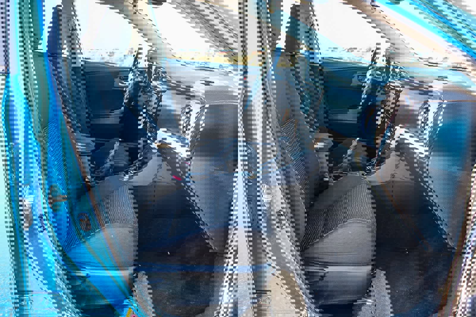 Used 2018 Toyota Corolla iM image 16