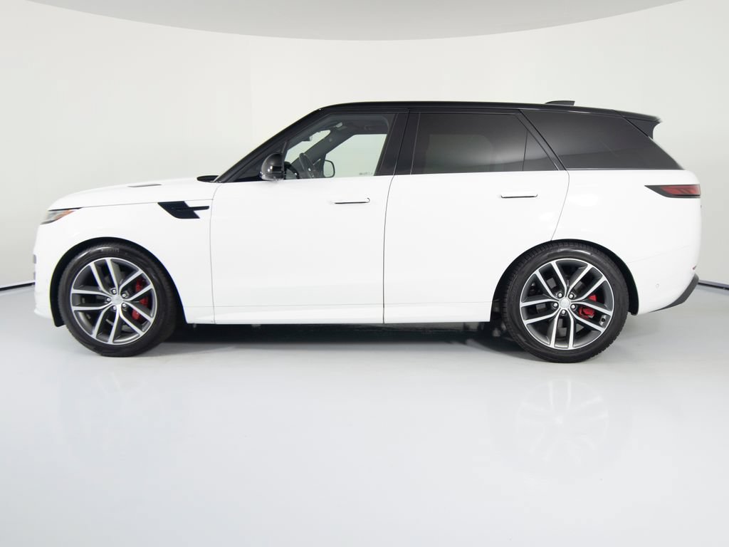 Used 2023 Land Rover Range Rover Sport SE Dynamic AWD/4WD image 2