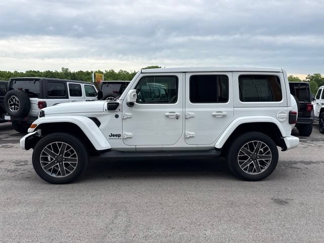 Used 2023 Jeep Wrangler Unlimited Sahara AWD/4WD image 6