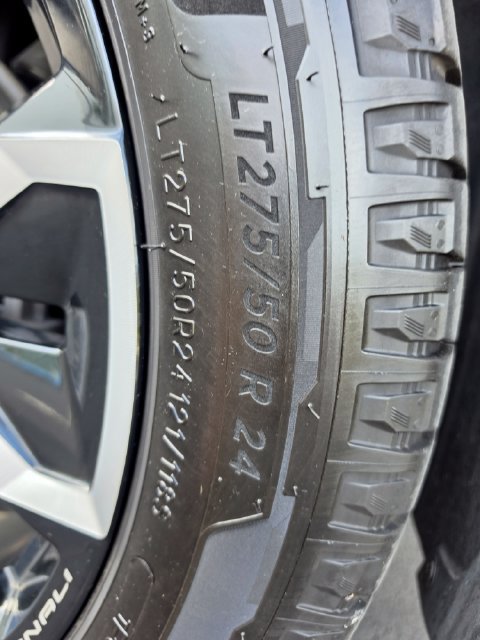 Used 2024 GMC Sierra EV Denali AWD/4WD image 20
