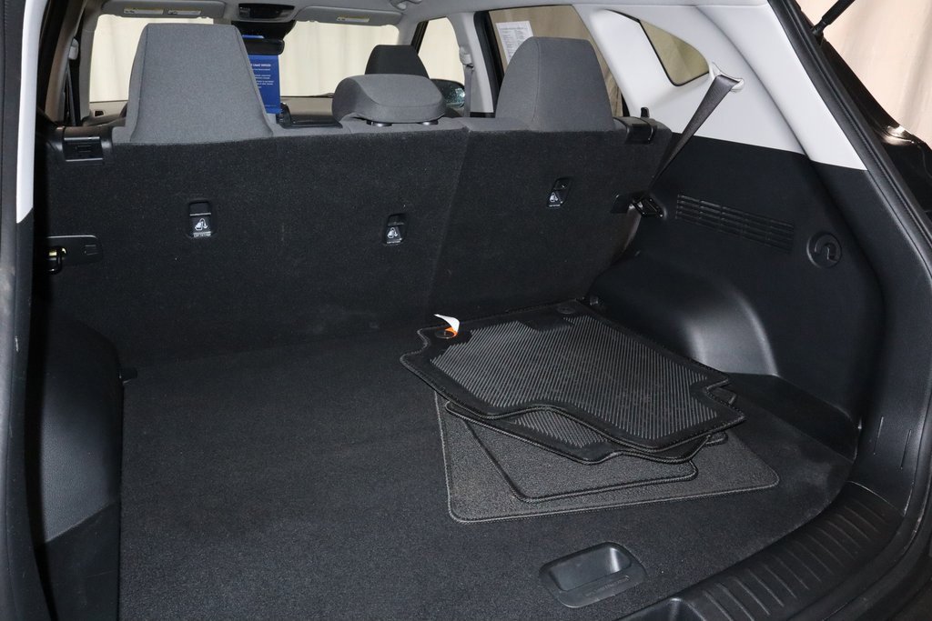 Used 2025 Kia Seltos LX image 17